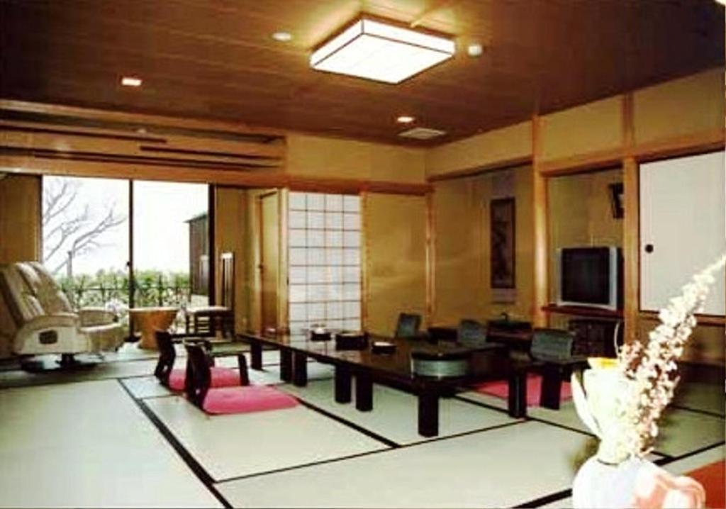 נאגאהאמה Ryokan Beniayu מראה חיצוני תמונה